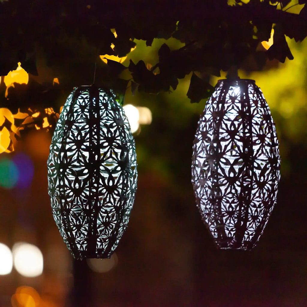15-Inch Wildflower Pod Solar Lantern