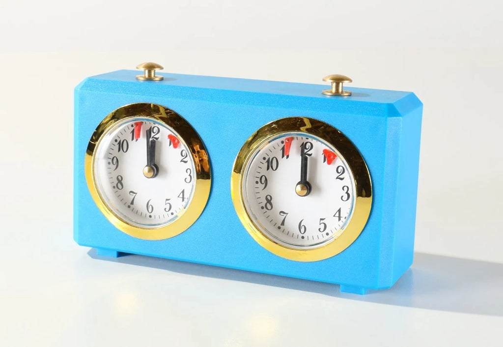 Analog Chess Clock with Wind-Up Operation and Red Time Flags for Club Games and School Chess Sessions
