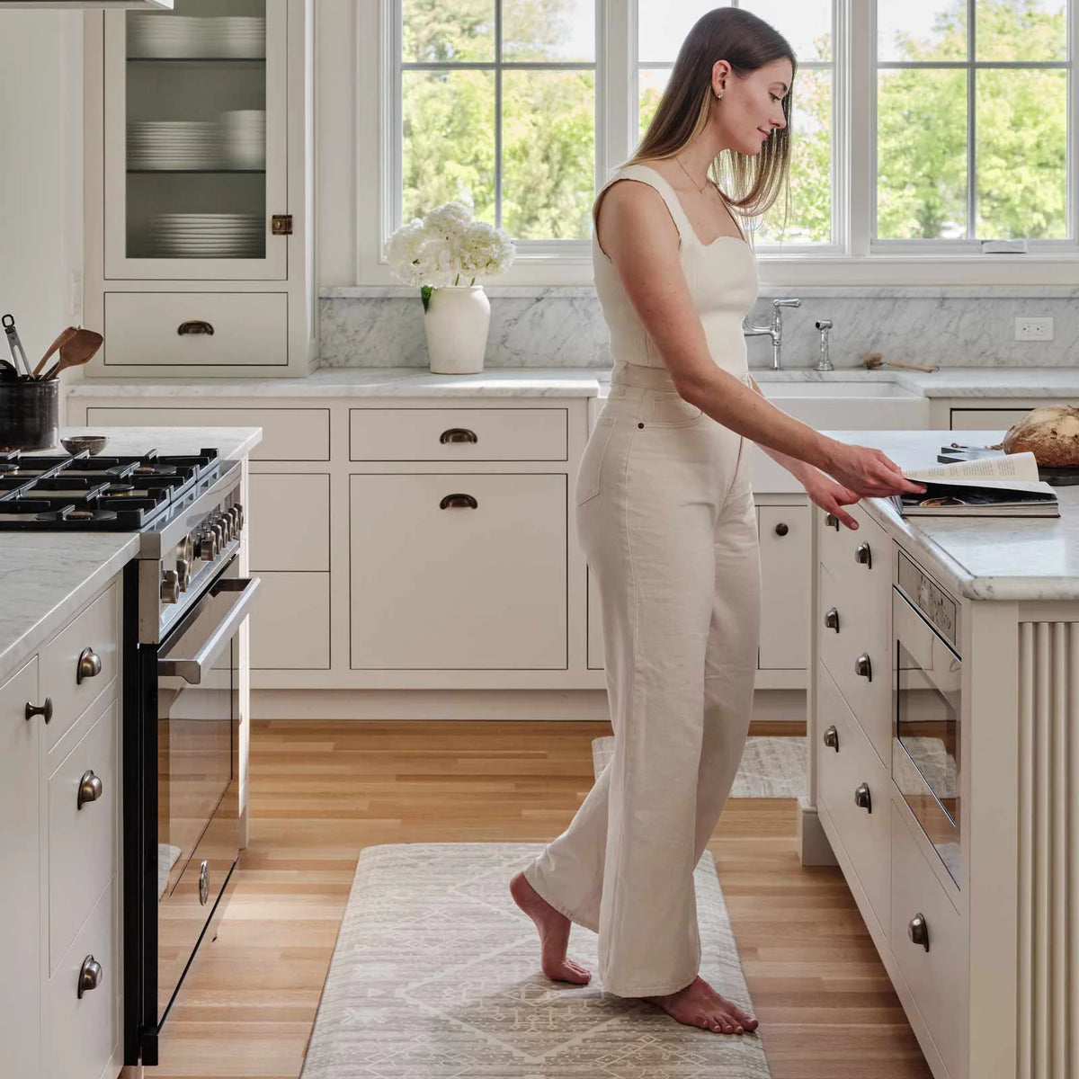 Anti-Fatigue Kitchen Standing Mat with Ergonomic Foam Cushioning and Neutral Moroccan-Inspired Design