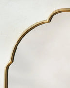 Antique Brass Wall Mirror with Scalloped Corners and Two-Way Mounting for Timeless Home Decor