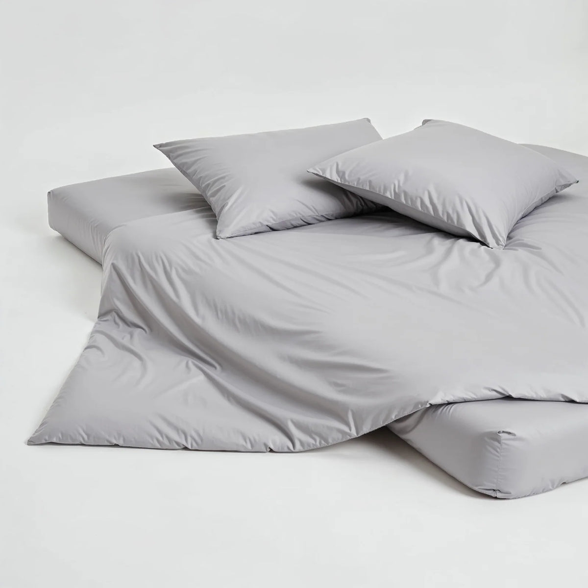 Australian Cotton Sateen Duvet Cover with 400 Thread Count, Corner Ties and Hidden Button Closure