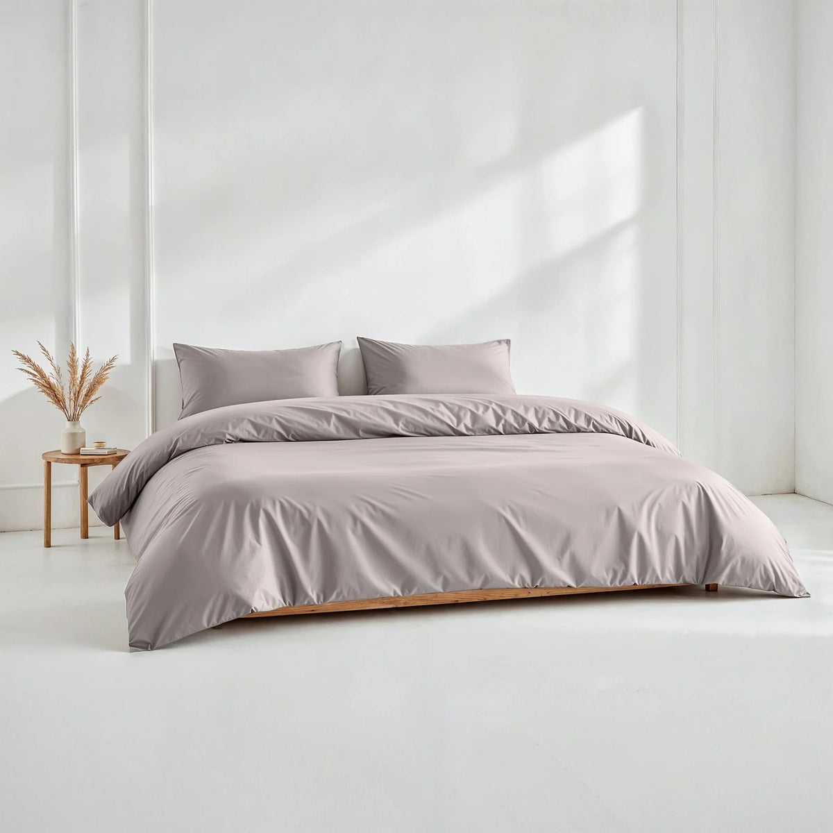 Australian Cotton Sateen Duvet Cover with 400 Thread Count, Corner Ties and Hidden Button Closure
