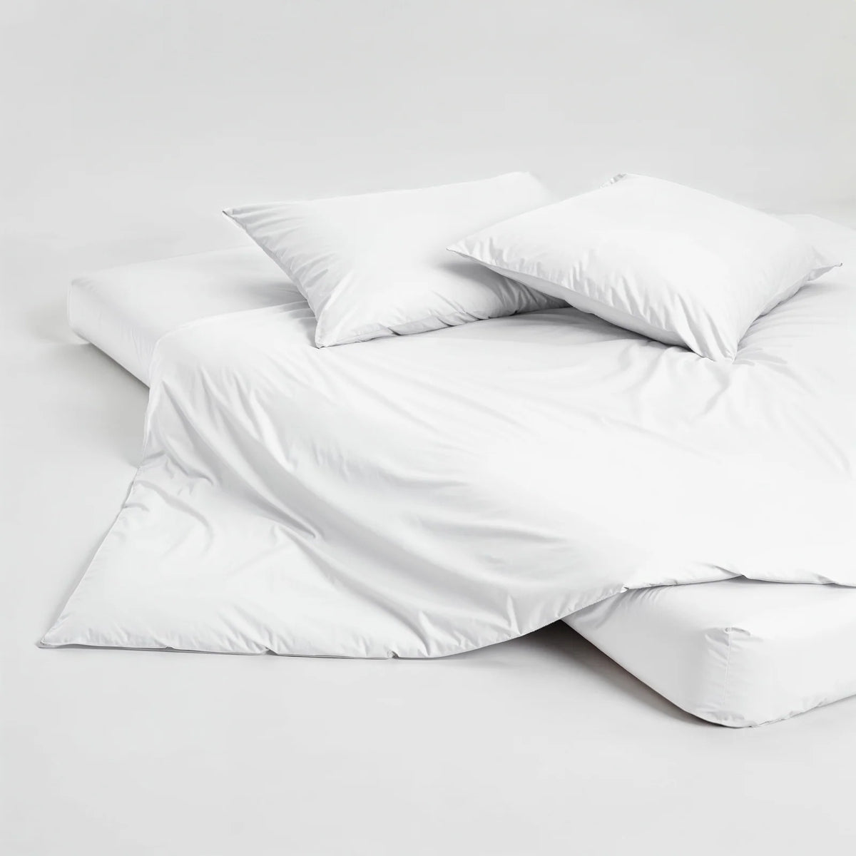 Australian Cotton Sateen Duvet Cover with 400 Thread Count, Corner Ties and Hidden Button Closure
