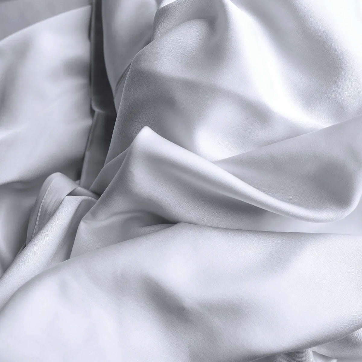 Bamboo Viscose Sheet Set for a Soft Sleeping Surface and Temperature Regulation in Thirteen Colors
