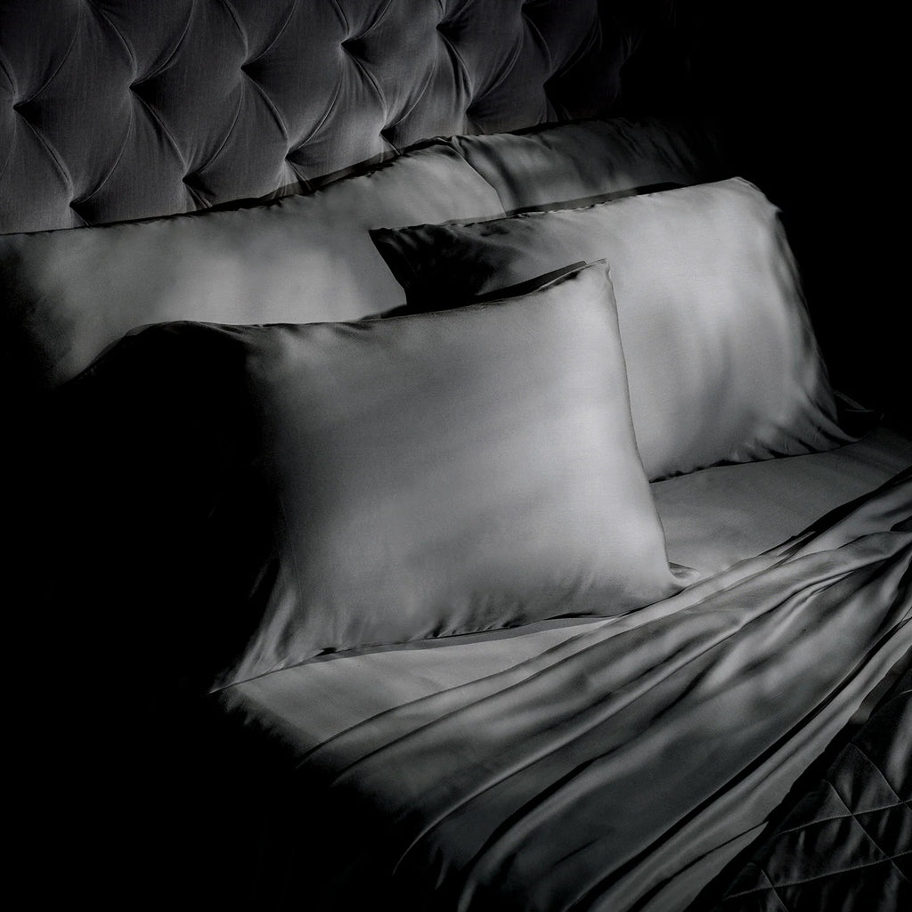 Bamboo Viscose Sheet Set for a Soft Sleeping Surface and Temperature Regulation in Thirteen Colors