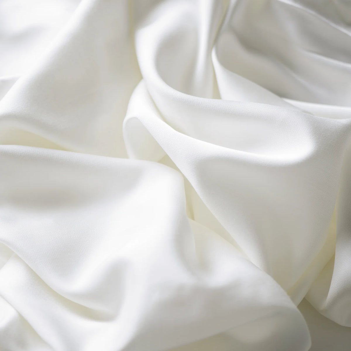 Bamboo Viscose Sheet Set for a Soft Sleeping Surface and Temperature Regulation in Thirteen Colors
