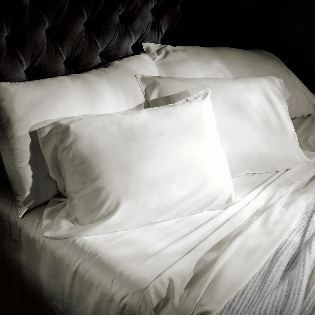 Bamboo Viscose Sheet Set for a Soft Sleeping Surface and Temperature Regulation in Thirteen Colors