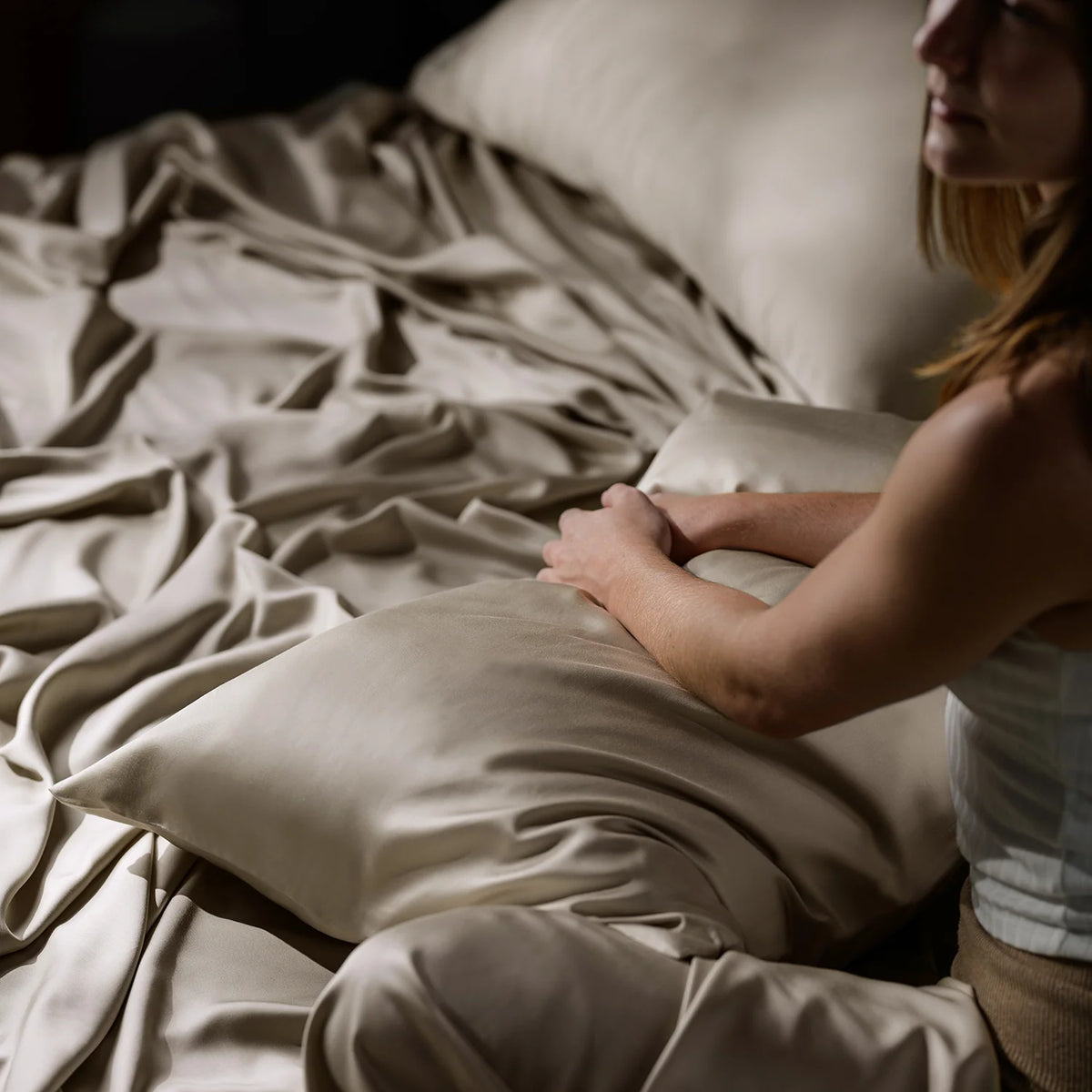 Bamboo Viscose Sheet Set for a Soft Sleeping Surface and Temperature Regulation in Thirteen Colors