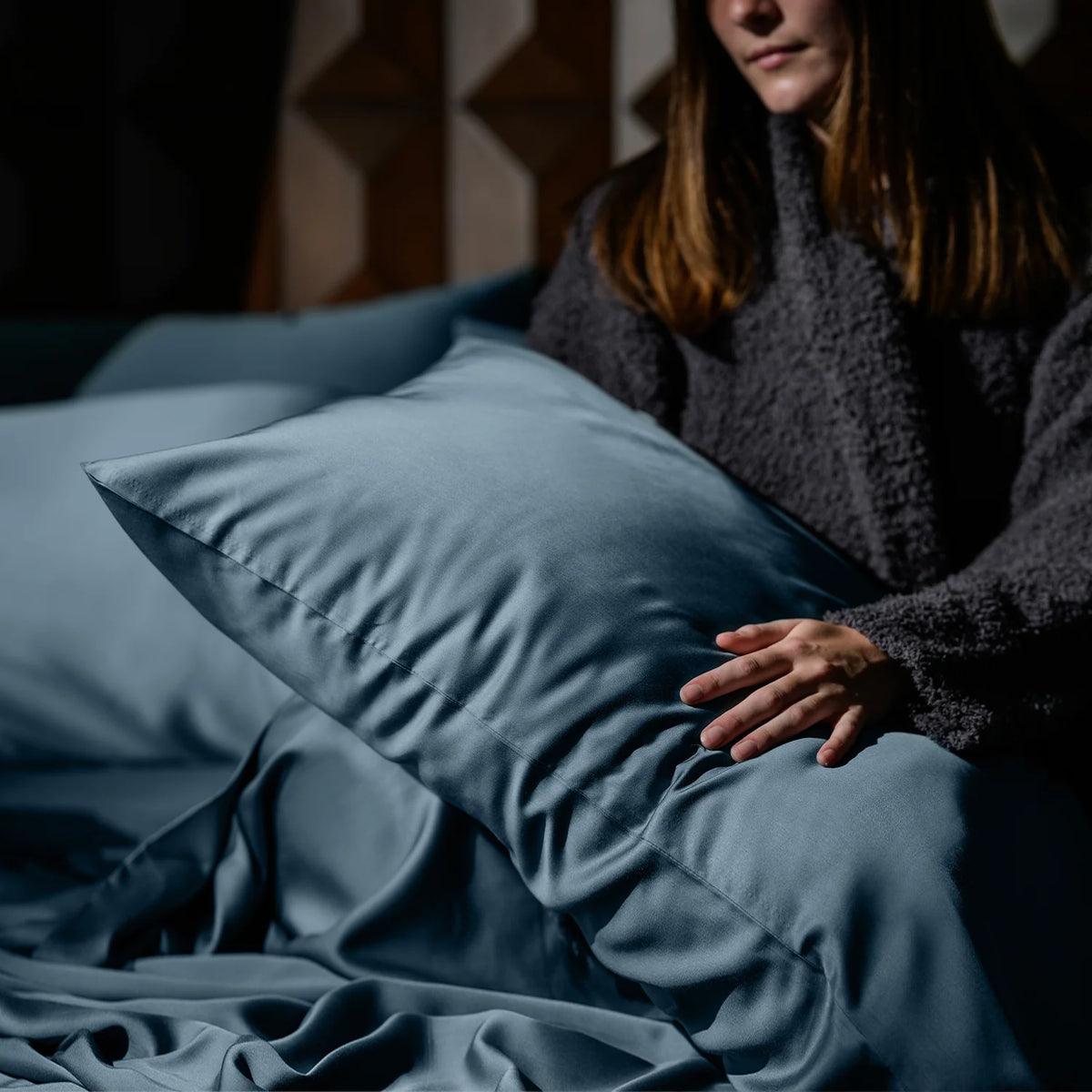 Bamboo Viscose Sheet Set for a Soft Sleeping Surface and Temperature Regulation in Thirteen Colors
