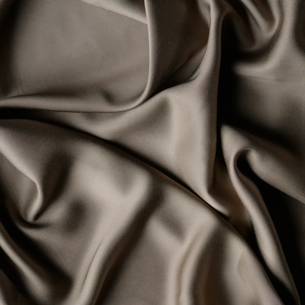 Bamboo Viscose Sheet Set for a Soft Sleeping Surface and Temperature Regulation in Thirteen Colors