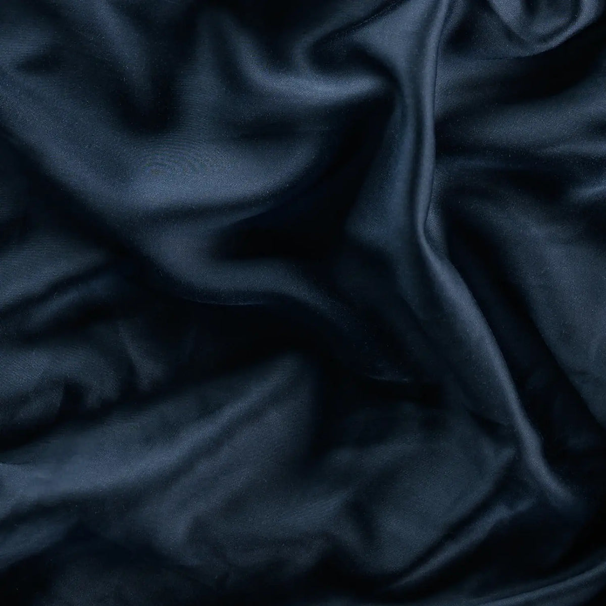 Bamboo Viscose Sheet Set for a Soft Sleeping Surface and Temperature Regulation in Thirteen Colors