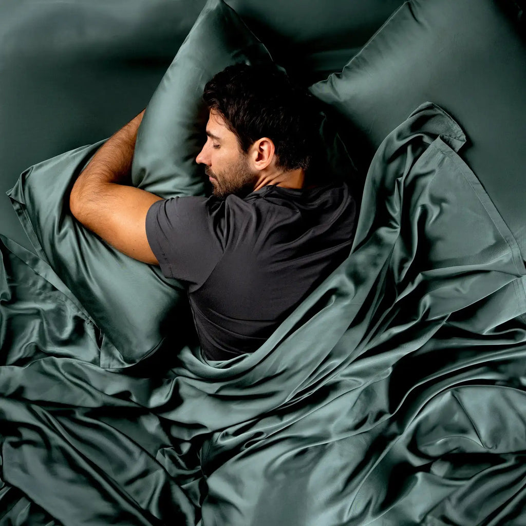 Bamboo Viscose Sheet Set for a Soft Sleeping Surface and Temperature Regulation in Thirteen Colors