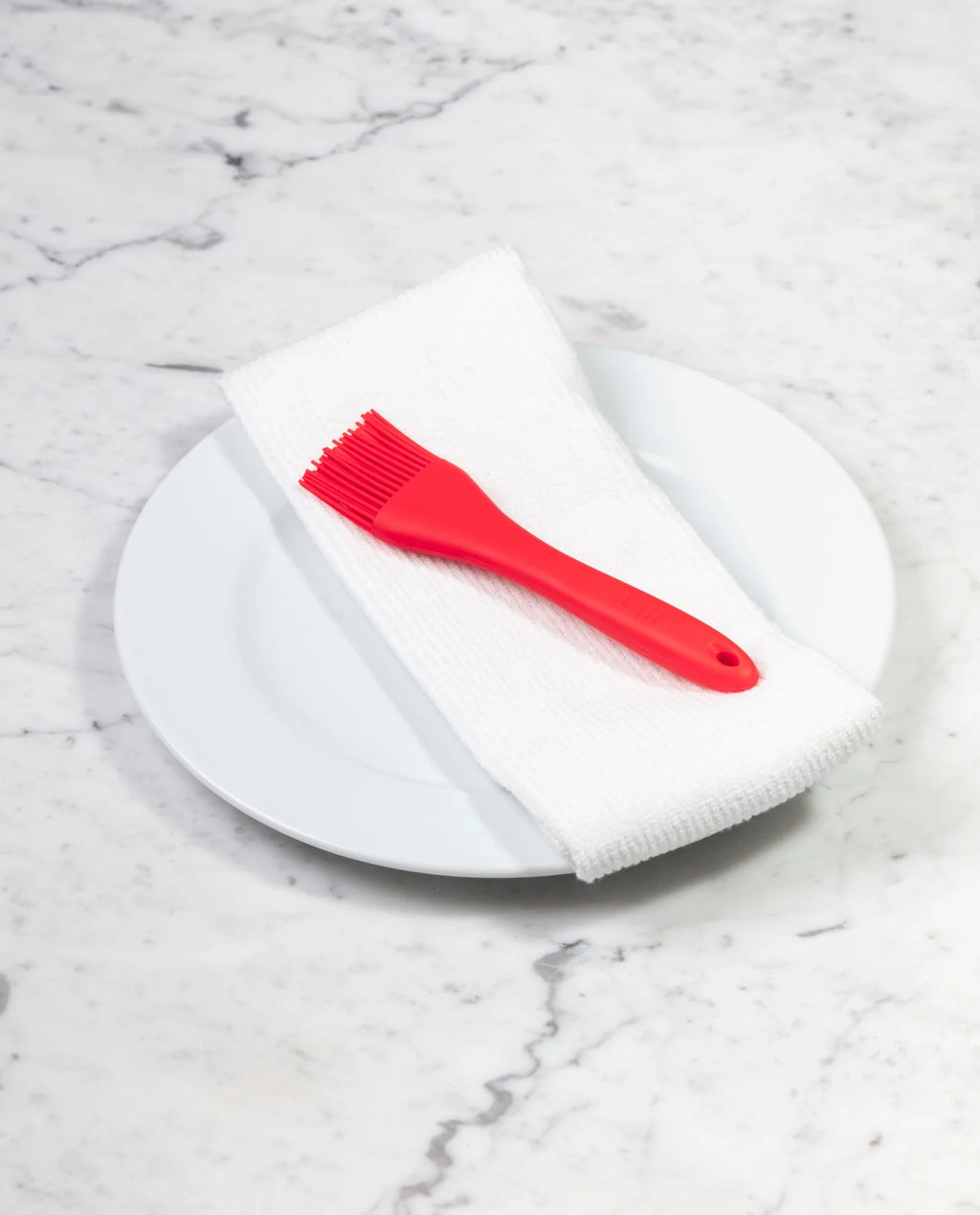 Basting Brush with Flexible Silicone Bristles, Zig-Zag Liquid-Catching Flaps and 425°F Heat Resistance