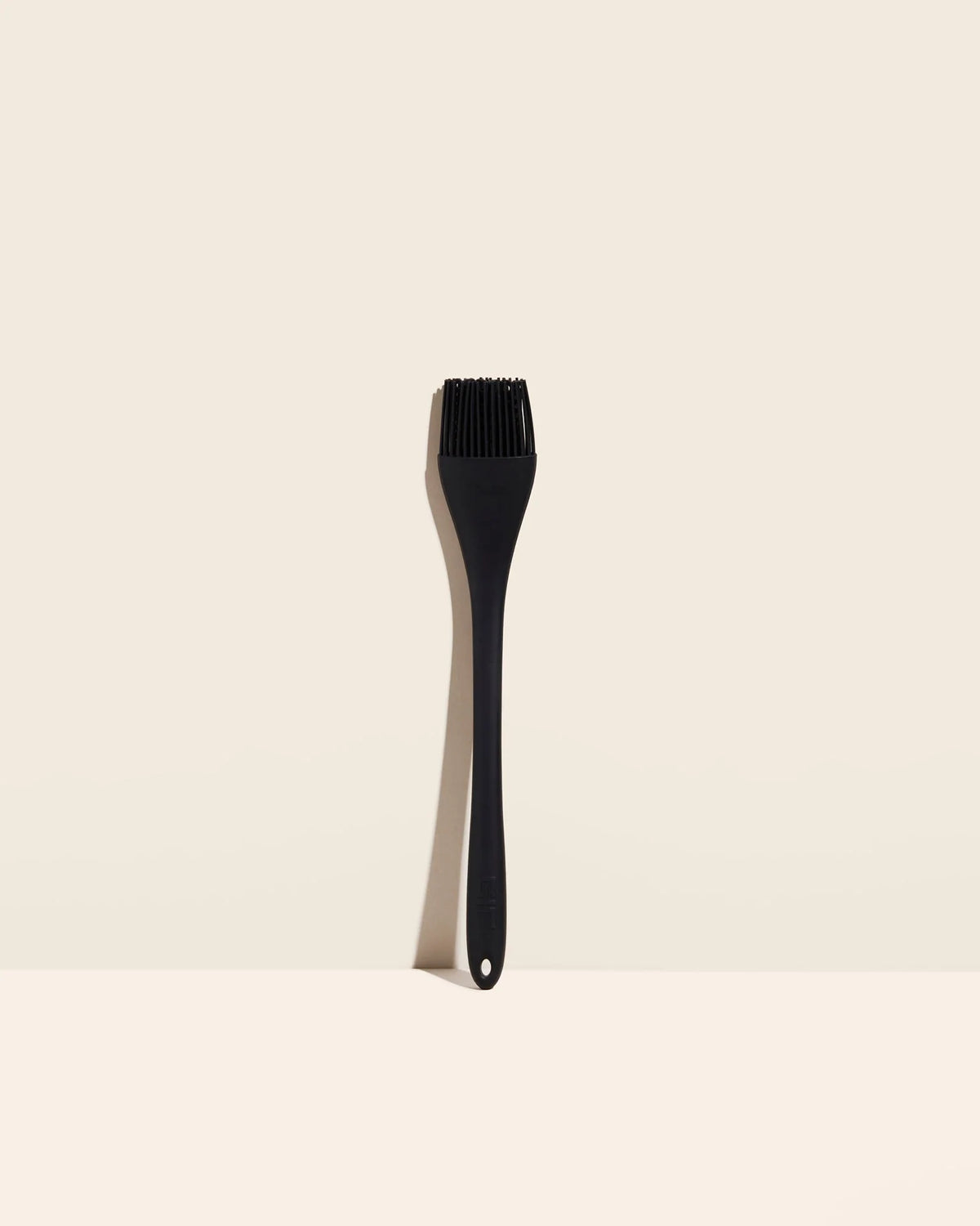 Basting Brush with Flexible Silicone Bristles, Zig-Zag Liquid-Catching Flaps and 425°F Heat Resistance