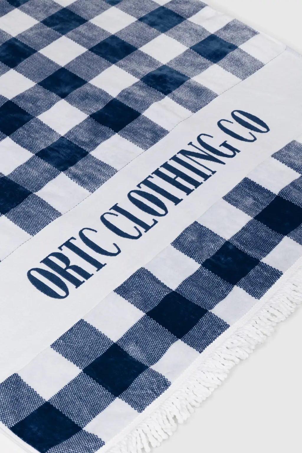 Beach Towel in Navy Gingham with Large 180 x 100 cm Coverage, Quick-Drying Terry Velour Blend and Tassel Detail
