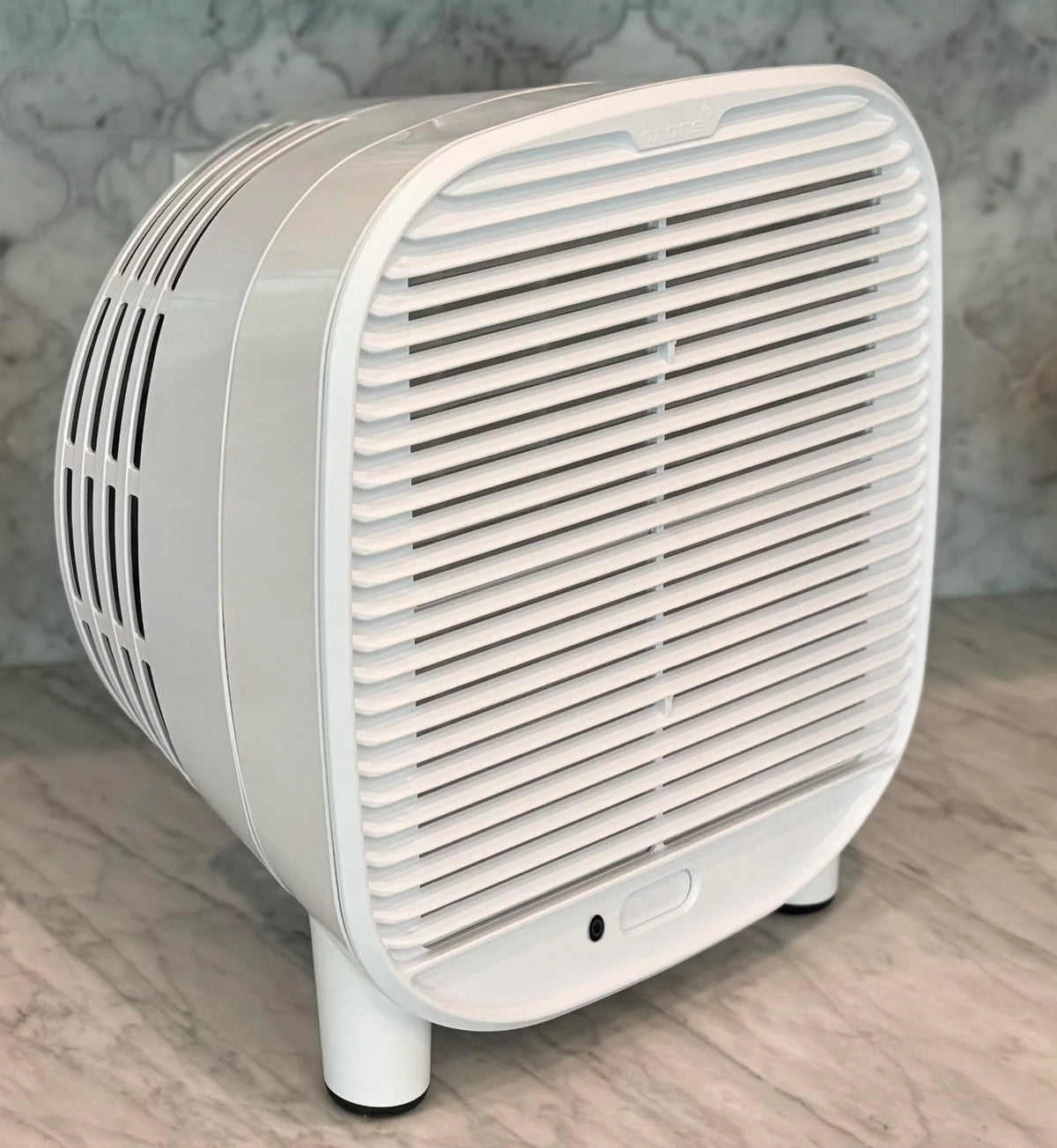 Bedroom Air Purifier with Pleated HEPA Media, Remote Control, Seven Fan Speeds and 293 ft² Cleaning Coverage
