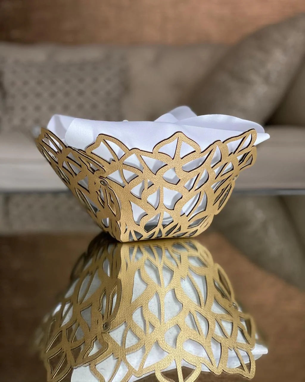 Bread Basket with Double-Sided Design and Cloth Napkin, Foldable Synthetic Fabric Table Serving Accessory