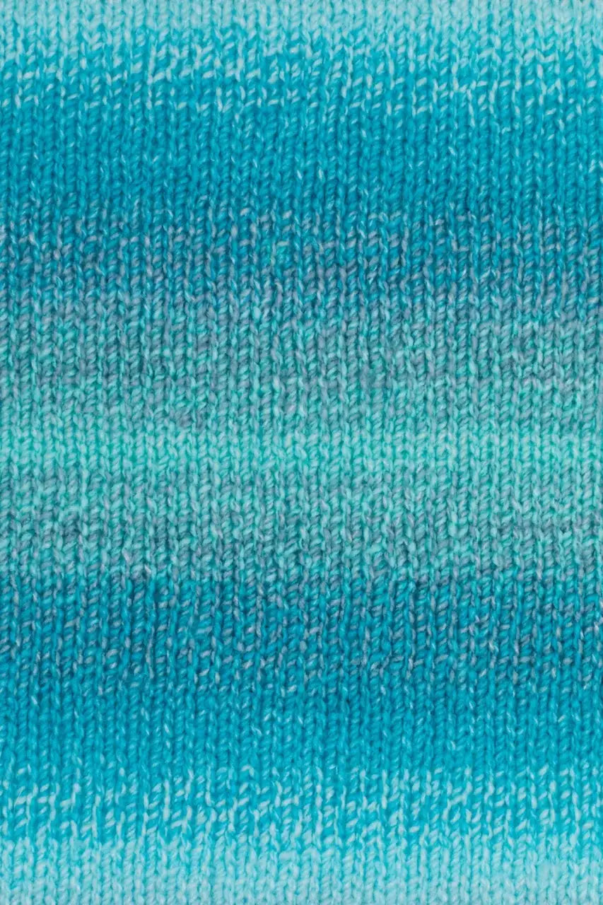 Bulky Acrylic Yarn in a Generous 200g Ball