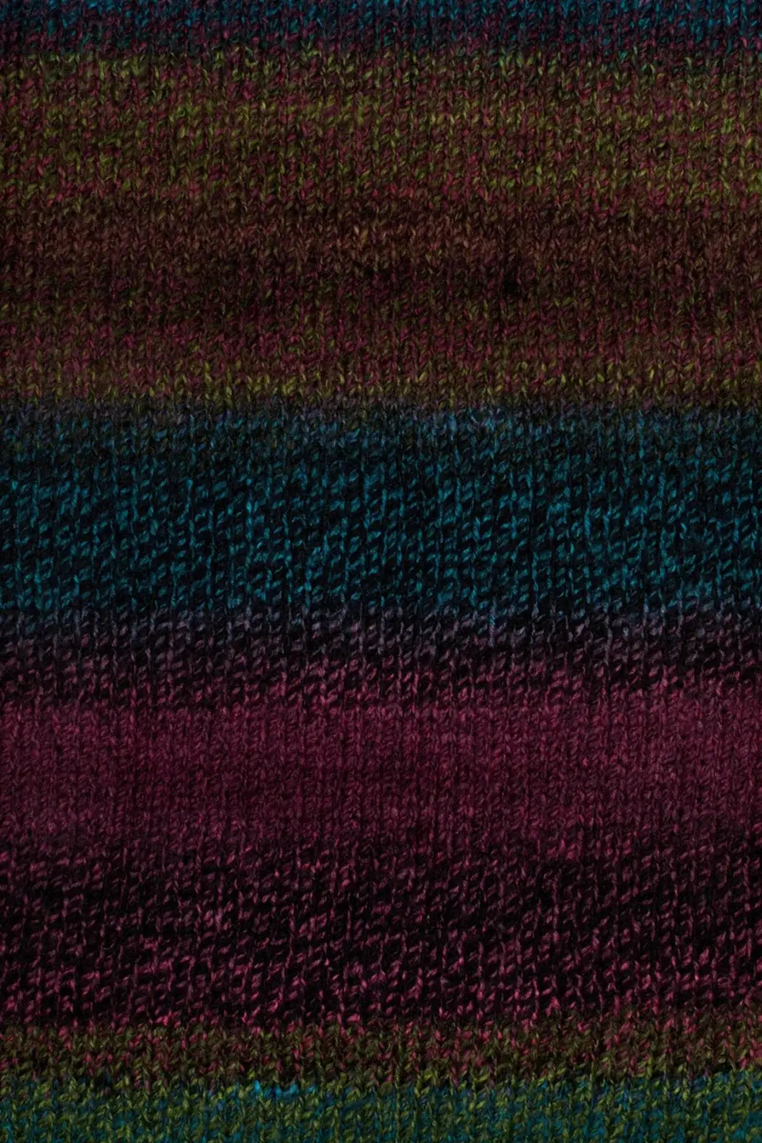 Bulky Acrylic Yarn in a Generous 200g Ball