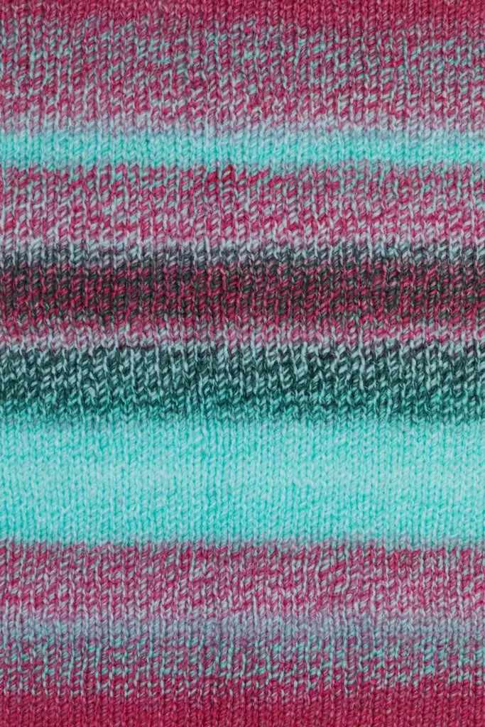 Bulky Acrylic Yarn in a Generous 200g Ball