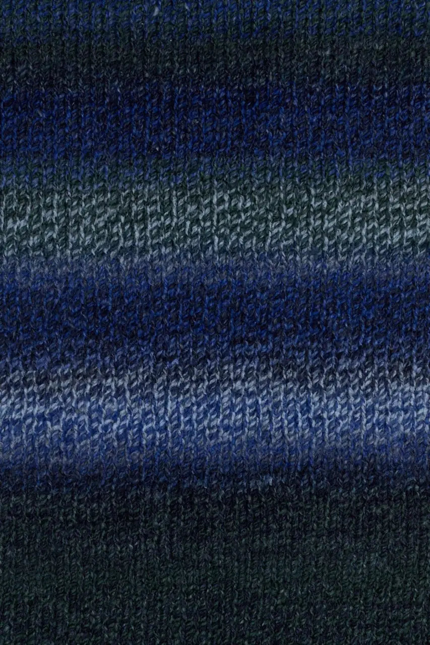 Bulky Acrylic Yarn in a Generous 200g Ball