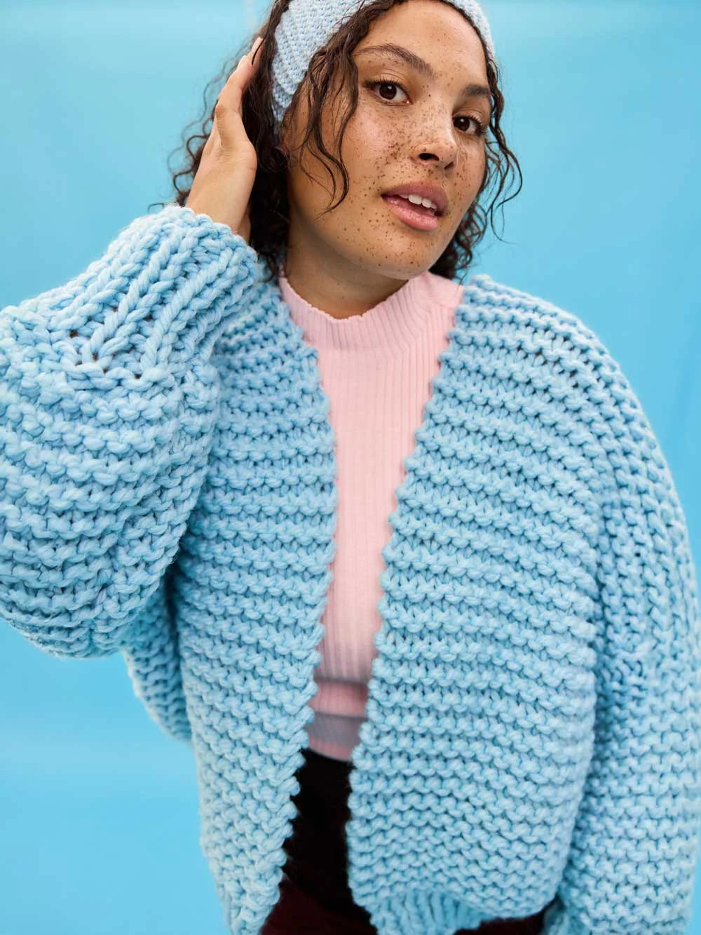 Cardigan Knitting Kit for Beginners with Chunky Knit Style and Size 6–8 to 22–24 · Knit Kit