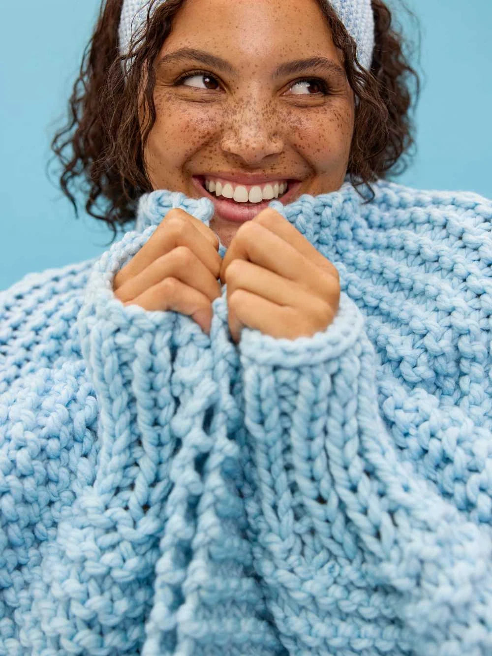 Cardigan Knitting Kit for Beginners with Chunky Knit Style and Size 6–8 to 22–24 · Knit Kit