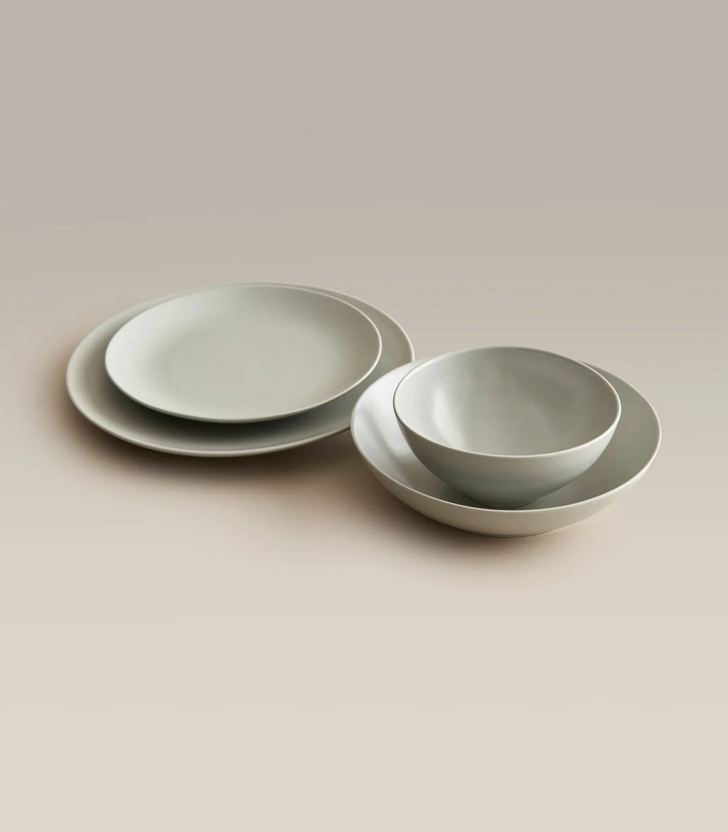 Ceramic Dinner Plates with Rimless Coupe Design in Nine Colors for Breakfast, Brunch, Lunch, Dinner and Everyday Meals