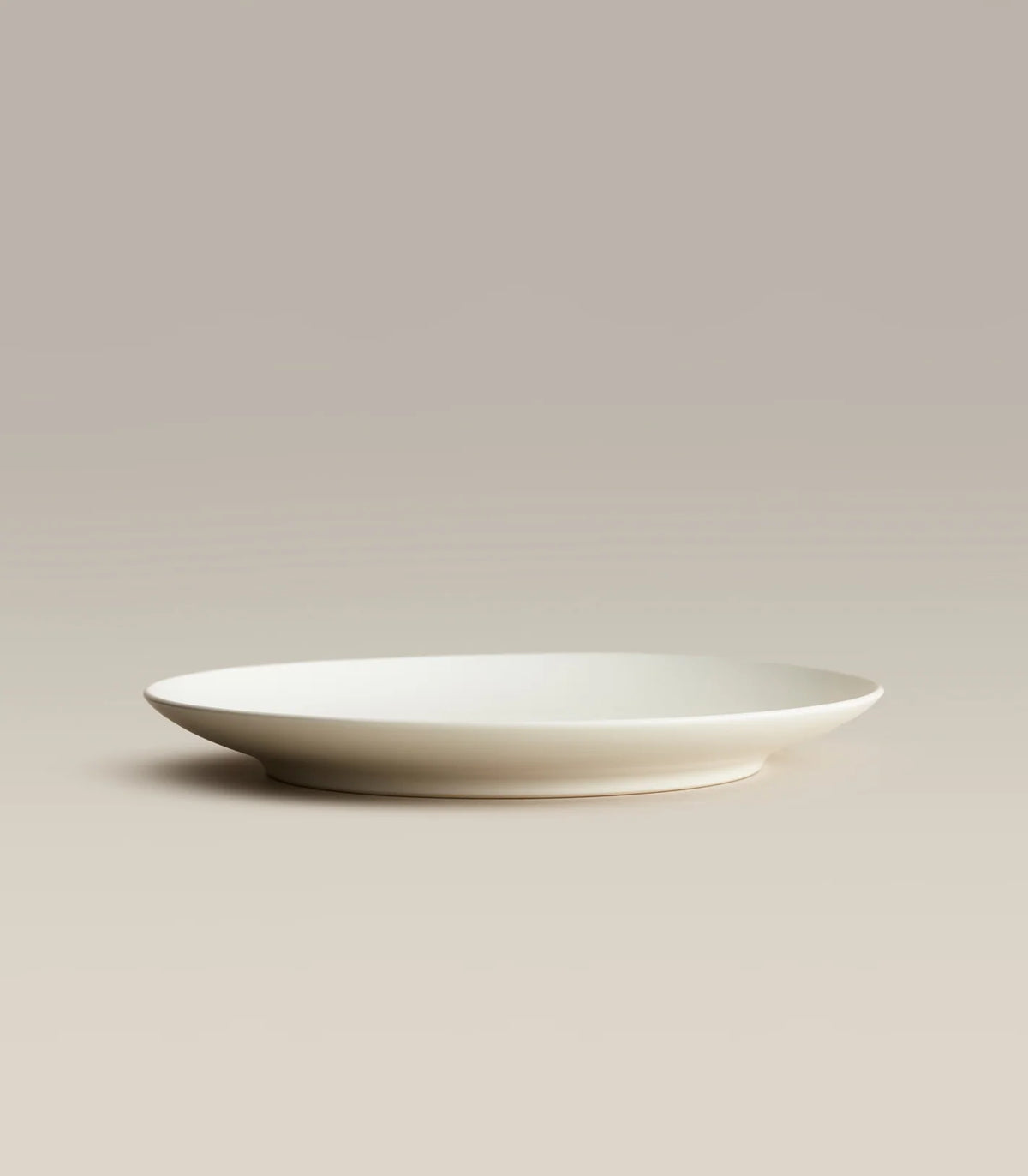 Ceramic Dinner Plates with Rimless Coupe Design in Nine Colors for Breakfast, Brunch, Lunch, Dinner and Everyday Meals