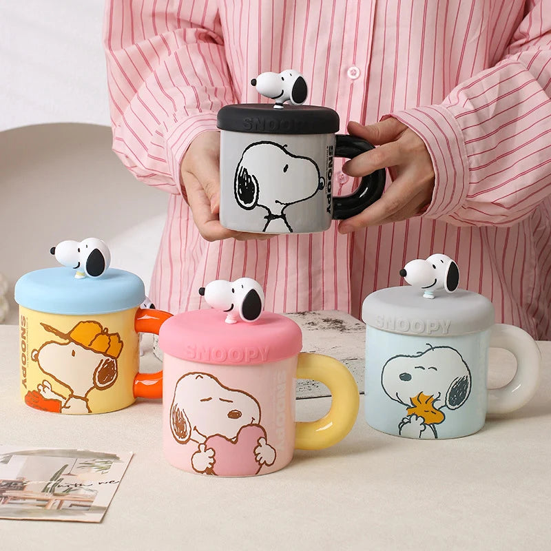 Ceramic Mug with 360 ml Capacity, 3D Character Silicone Lid and Chunky Handle for Cozy Hot or Cold Drinks