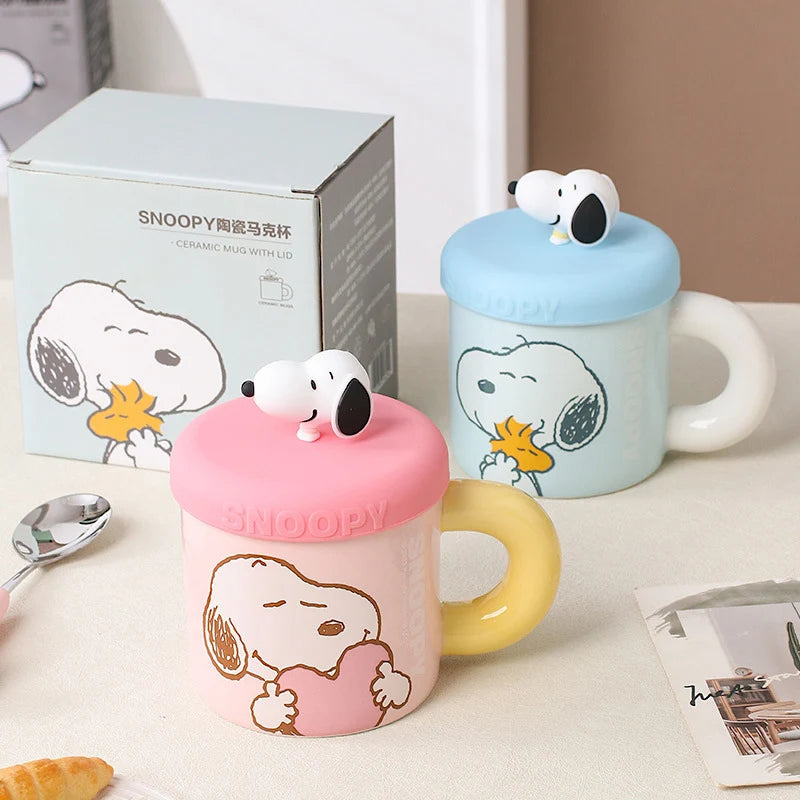 Ceramic Mug with 360 ml Capacity, 3D Character Silicone Lid and Chunky Handle for Cozy Hot or Cold Drinks