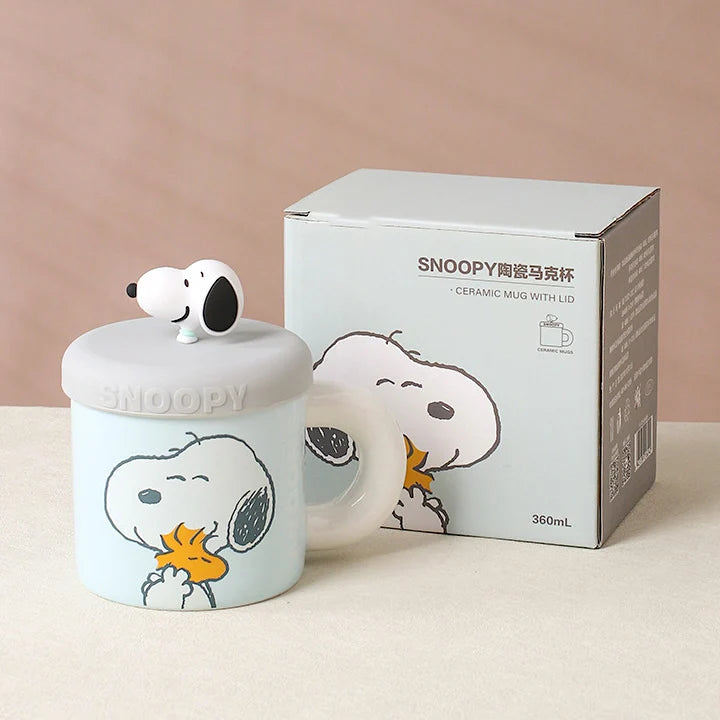 Ceramic Mug with 360 ml Capacity, 3D Character Silicone Lid and Chunky Handle for Cozy Hot or Cold Drinks
