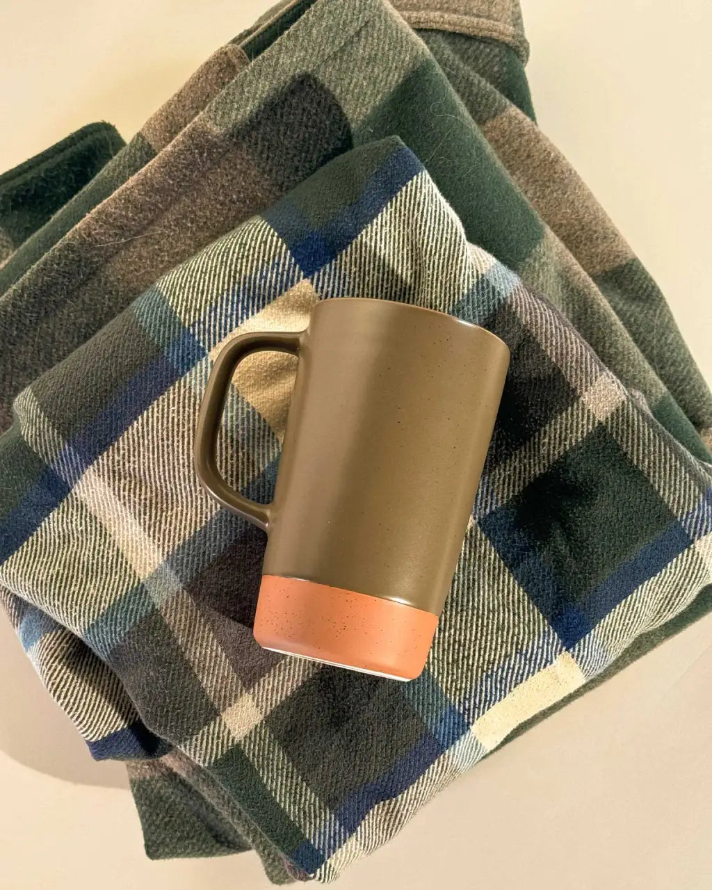 Ceramic Tea Mug Infuser Set with a Removable Fine-Mesh Strainer and Lid That Doubles as a Resting Tray