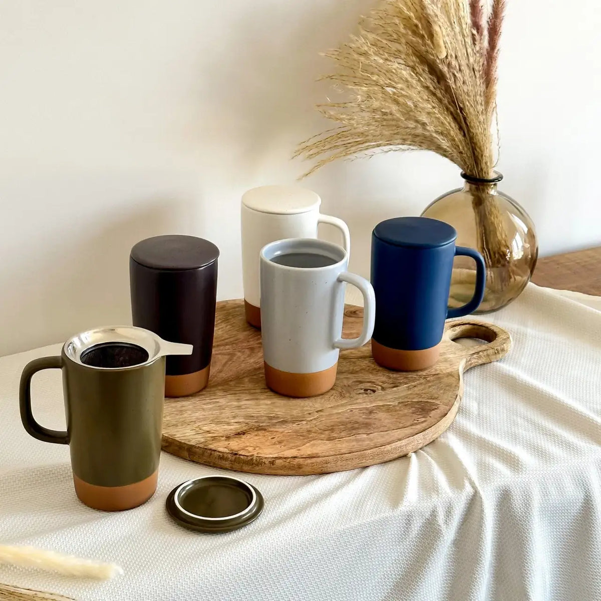 Ceramic Tea Mug Infuser Set with a Removable Fine-Mesh Strainer and Lid That Doubles as a Resting Tray