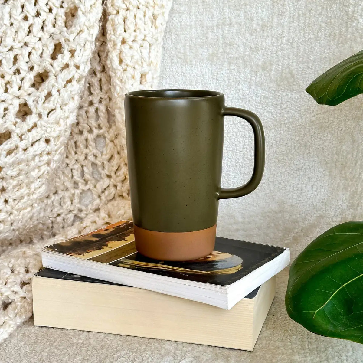 Ceramic Tea Mug Infuser Set with a Removable Fine-Mesh Strainer and Lid That Doubles as a Resting Tray