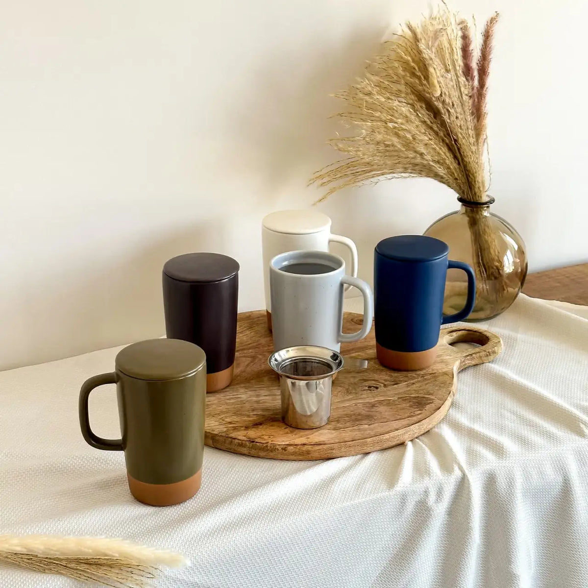 Ceramic Tea Mug Infuser Set with a Removable Fine-Mesh Strainer and Lid That Doubles as a Resting Tray