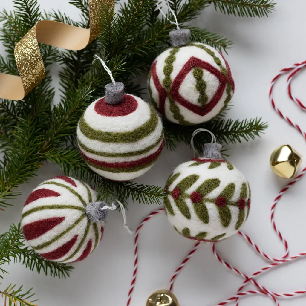 Christmas Ornament Needle Felting Kit