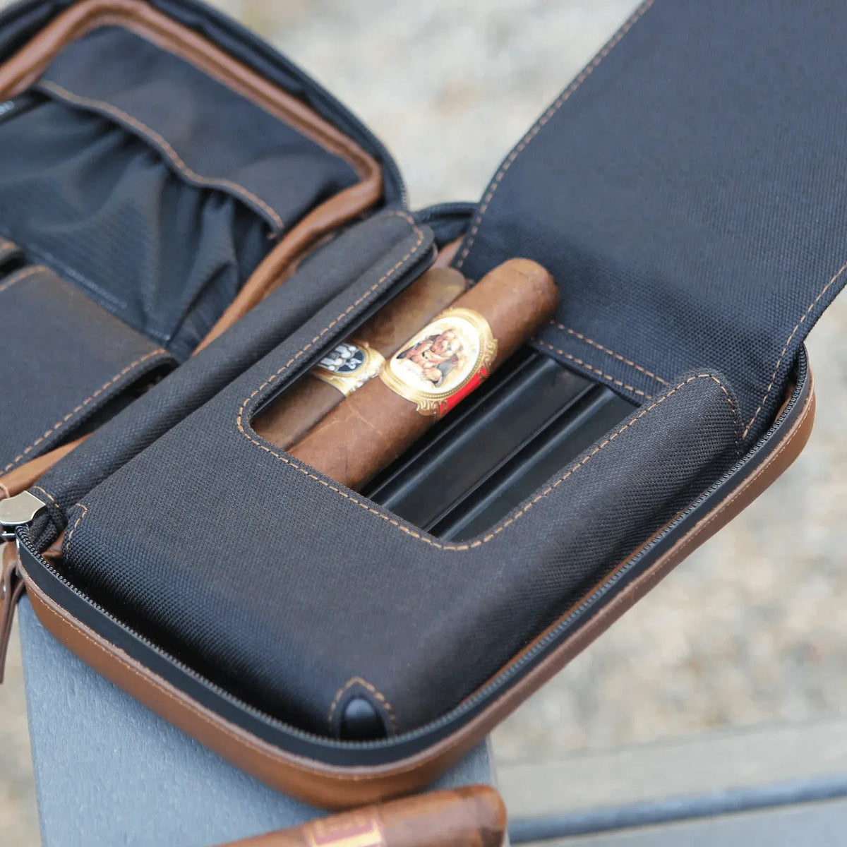 Cigar Travel Case in Full-Grain Italian Leather