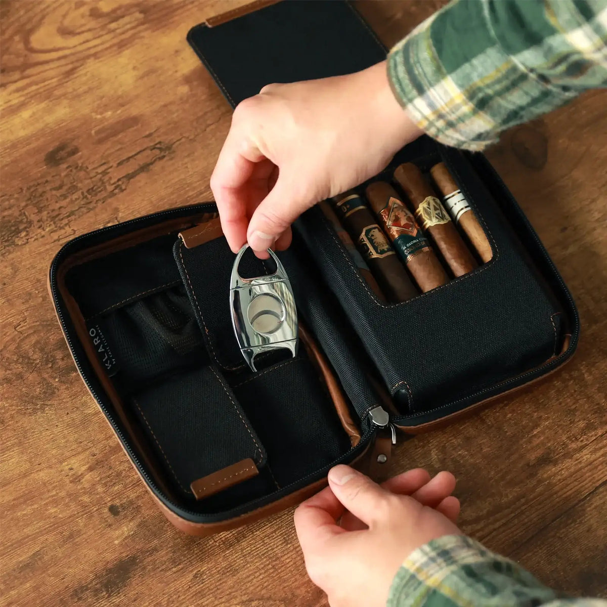 Cigar Travel Case in Full-Grain Italian Leather