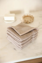 Cotton and Bamboo Viscose Washcloths with Plush 600 GSM Zero-Twist Texture for Daily Cleansing
