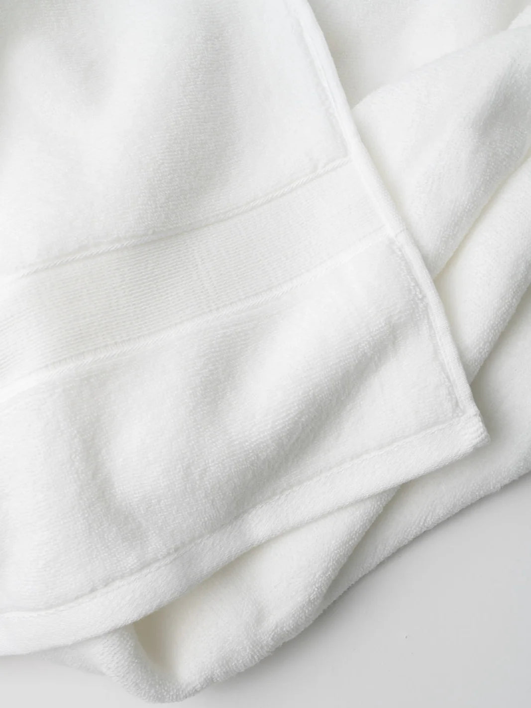 Cotton and Bamboo Viscose Washcloths with Plush 600 GSM Zero-Twist Texture for Daily Cleansing