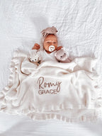 Cotton Baby Blanket with a Ribbed Texture and Ruffle Border, 85 x 105 cm for Cozy Nursery Cuddles