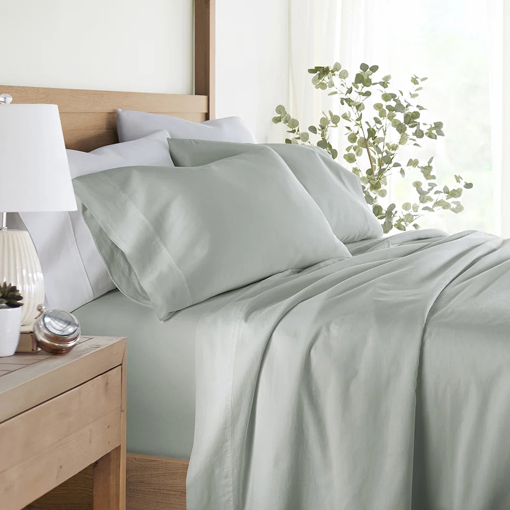 Cotton Bed Sheet Set in 100% Long Staple Cotton, Washed and Brushed for a Soft Feel at Bedtime