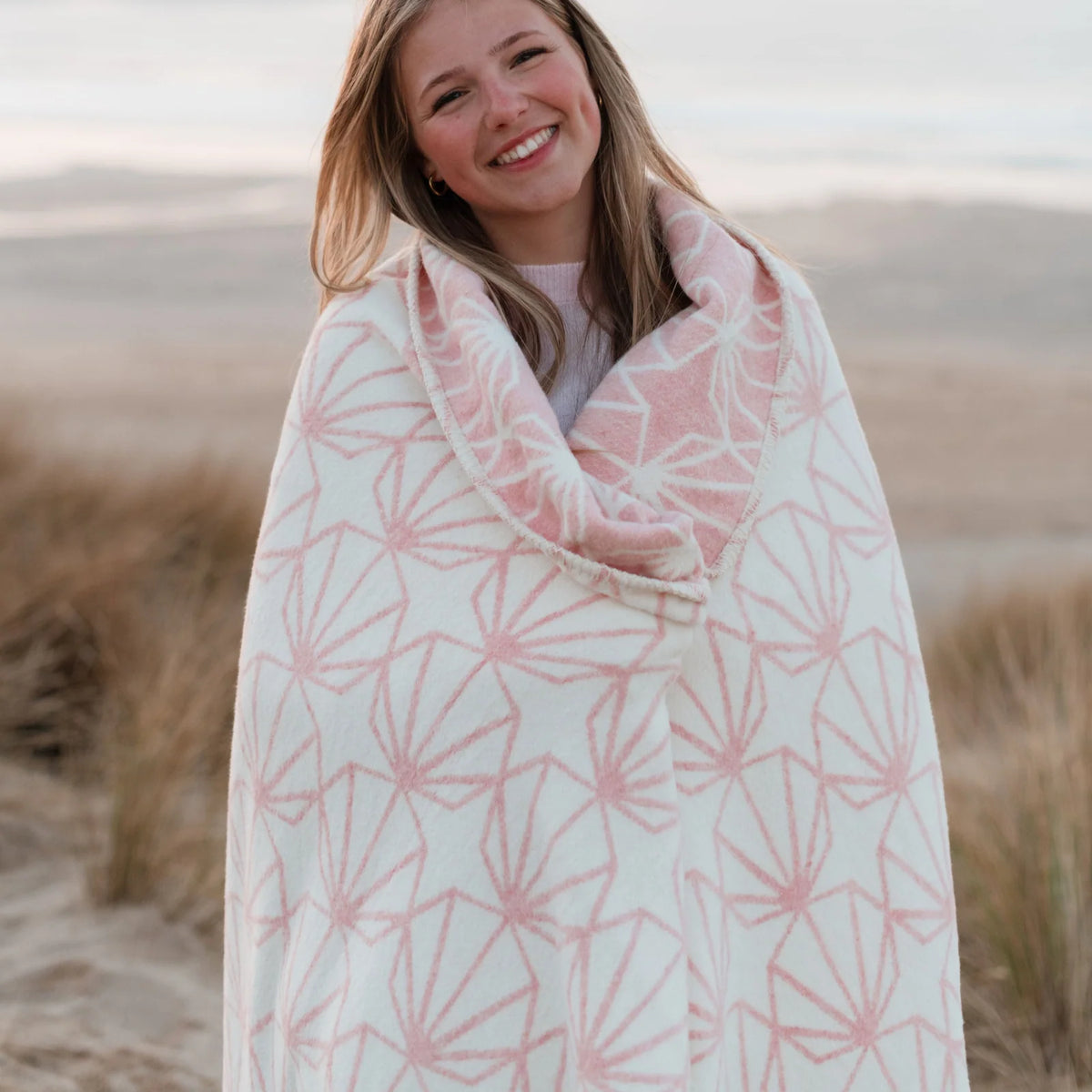 Cotton Blanket in Pink Shell