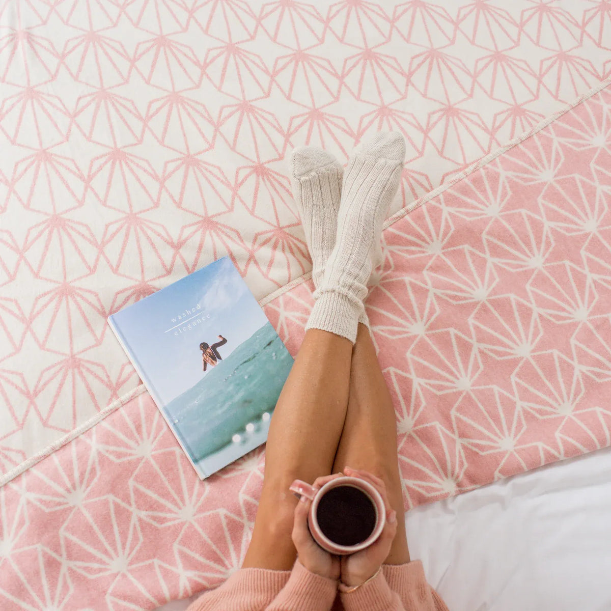 Cotton Blanket in Pink Shell