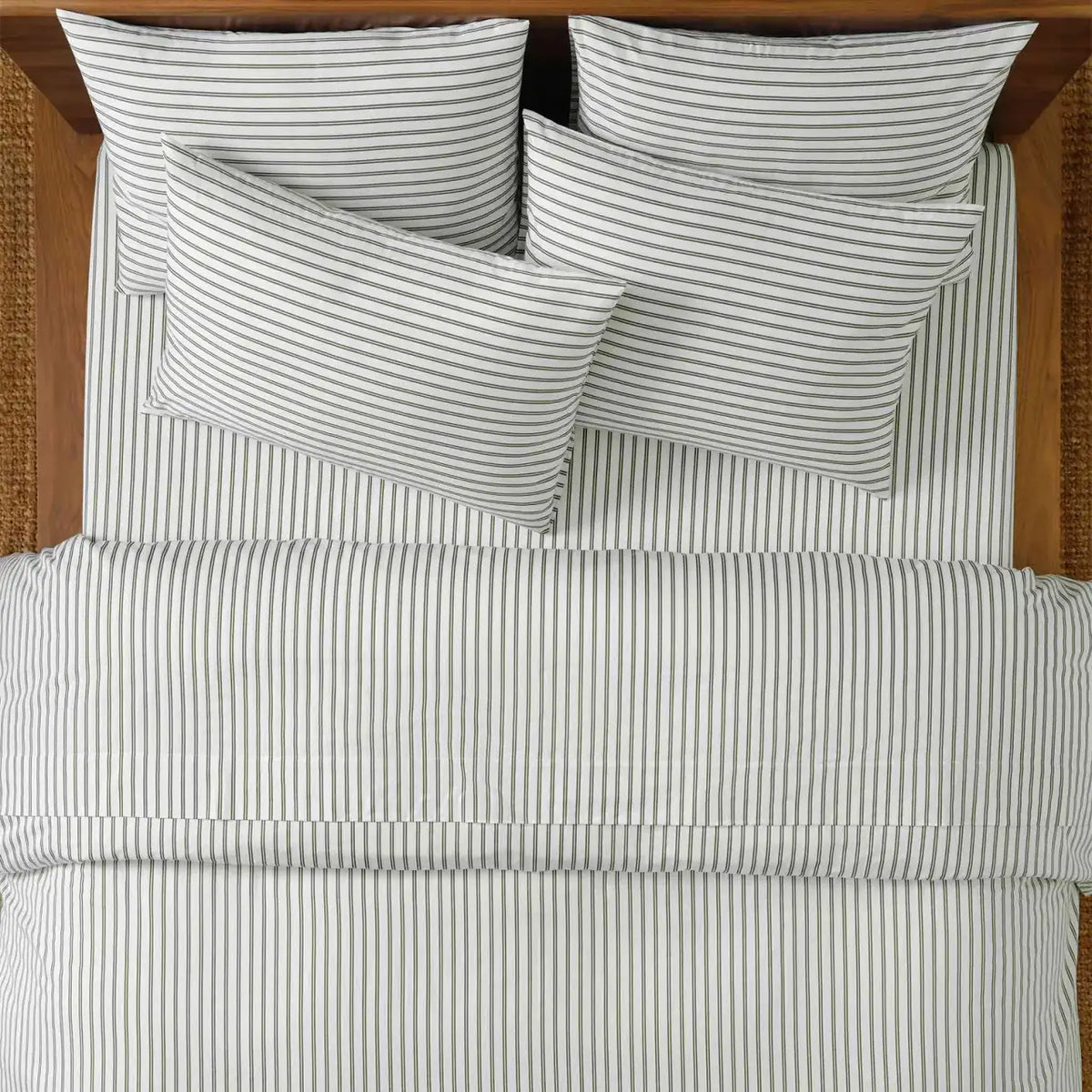 Cotton Sateen Sheet Set in 100% Long-Staple Cotton for Smooth Comfort and Easy Everyday Bed-Making
