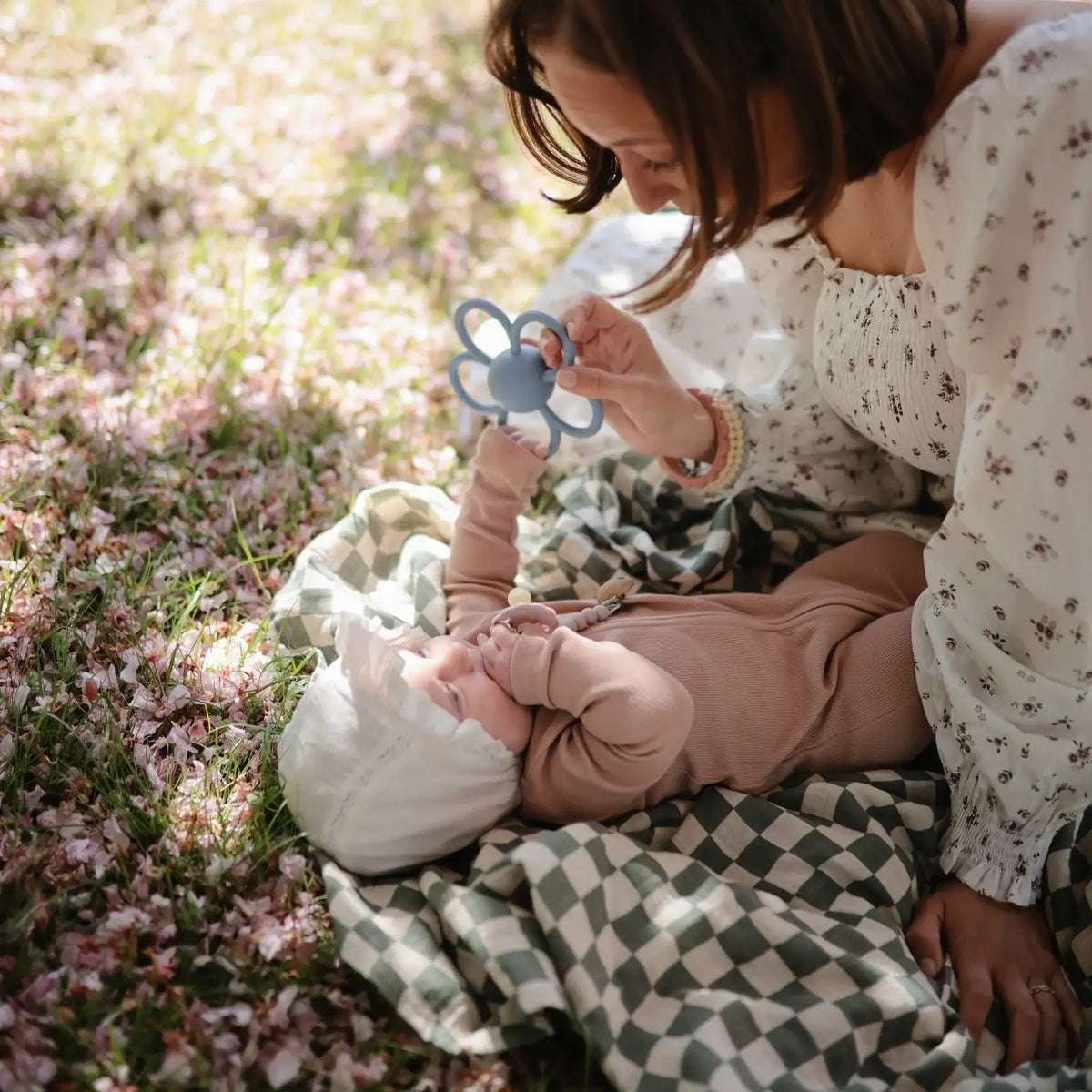 Daisy Rattle Teether with Textured Silicone and Easy-Grasp Handles for Baby Teething and Play