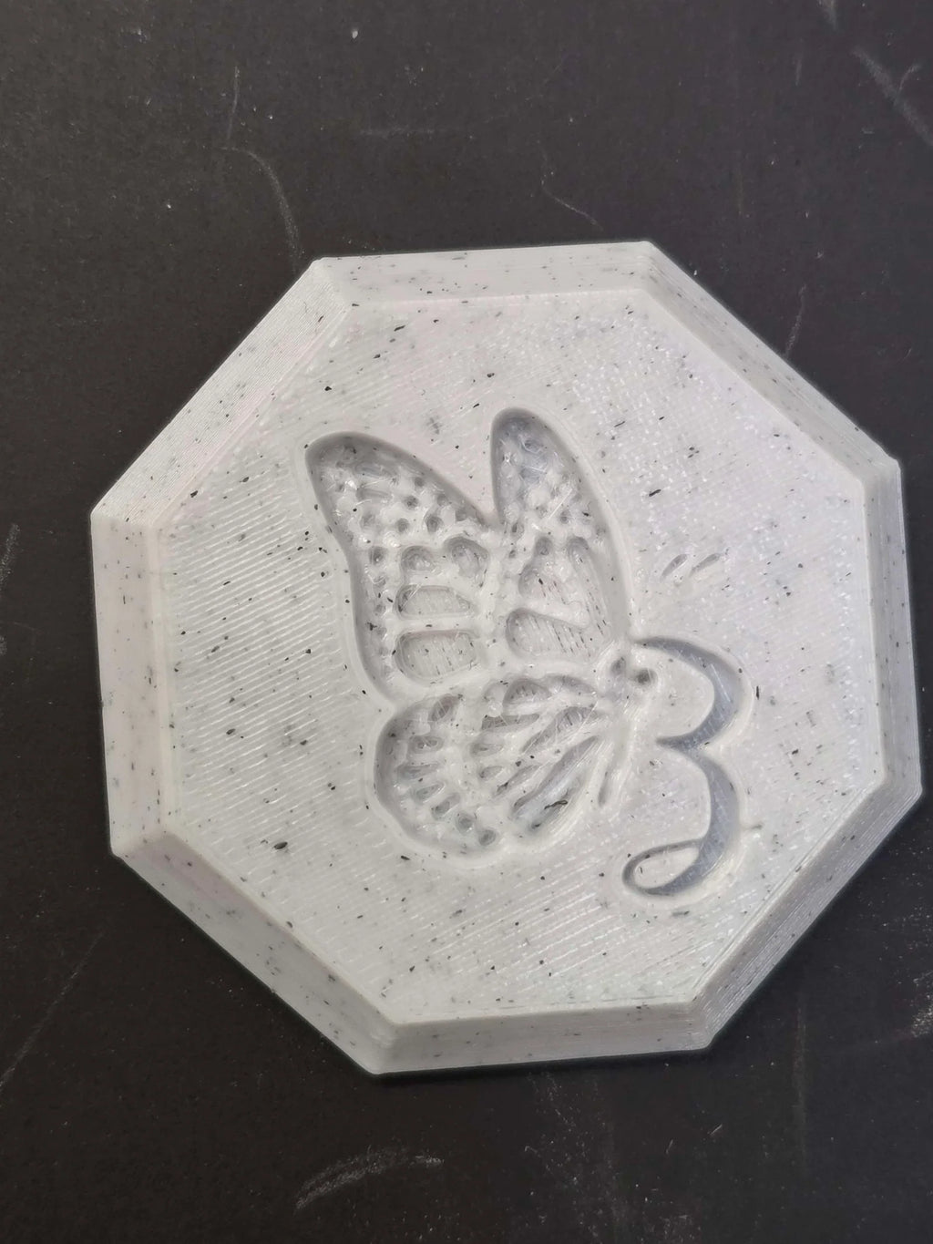 Diamond Painting Canvas Keeper with a 3D Printed Spiral Design for Rolling Projects Between Sessions