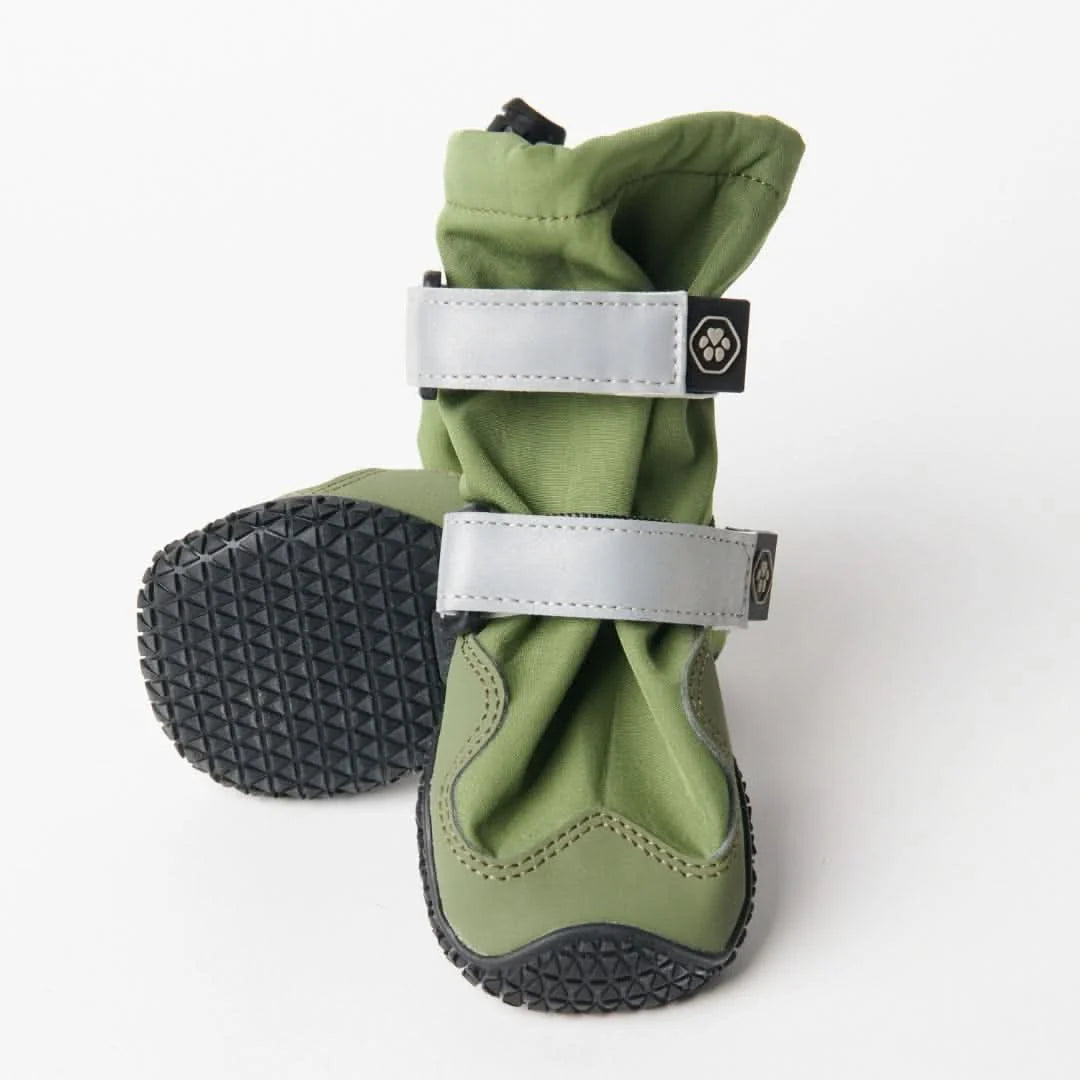 Dog Boots with Water-Resistant Exterior, Reflective Straps and Secure Velcro Fit for Snow, Salt and Rough Ground