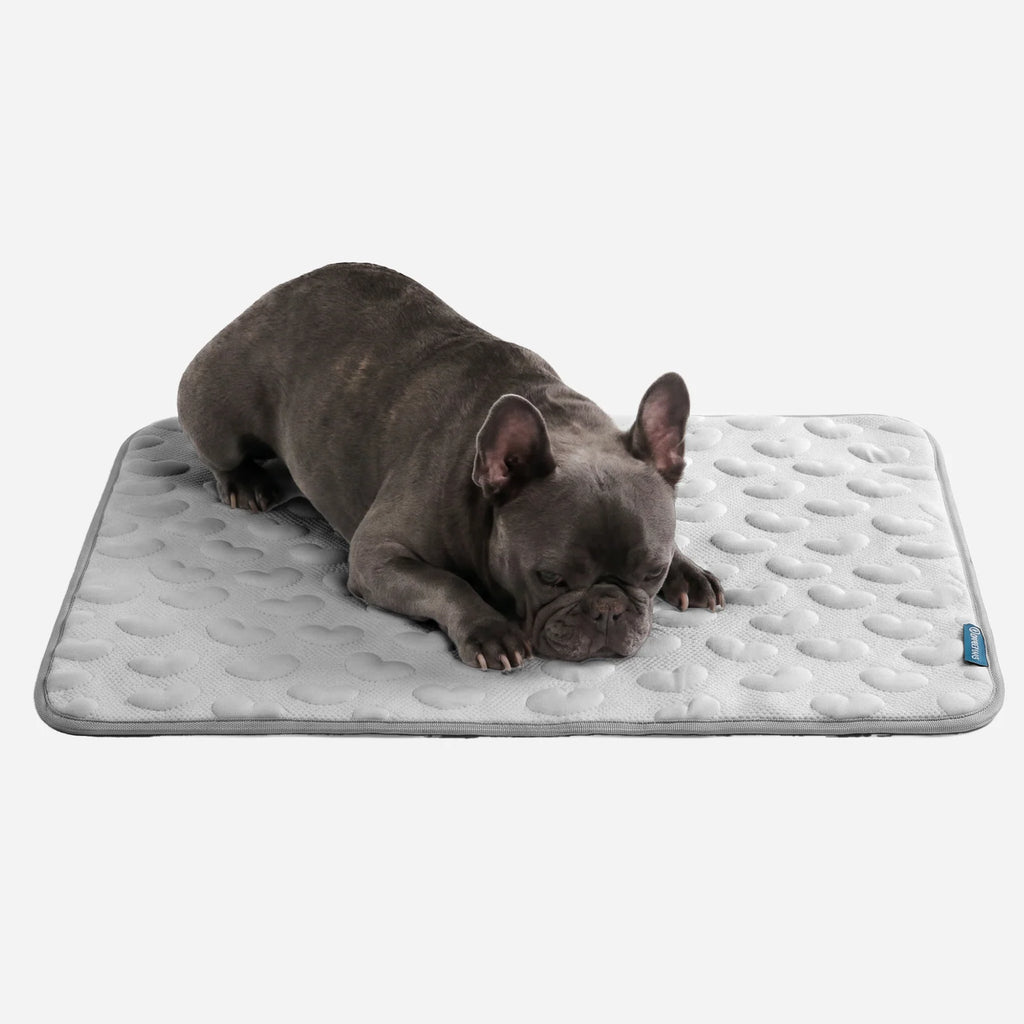 Dog Cooling Mat in Hearts Grey
